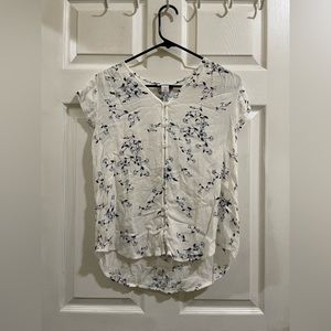 Liz Claiborne Short Sleeve Blouse